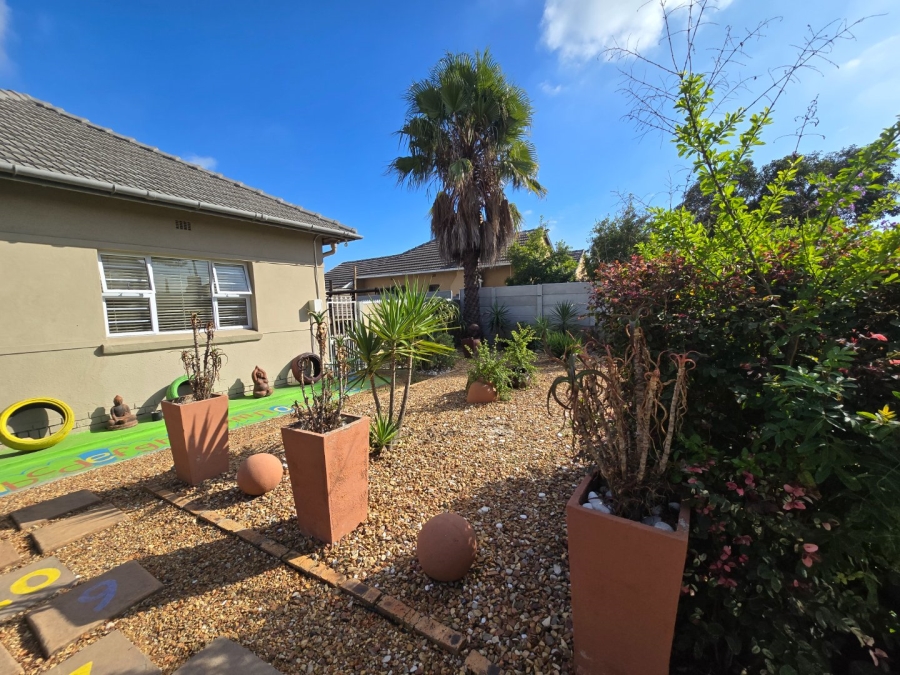 4 Bedroom Property for Sale in Thornton Western Cape